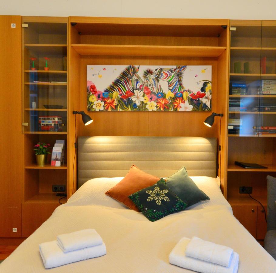 Charming With Balcony In Hip & Trendy Margareten Apartament Wiedeń