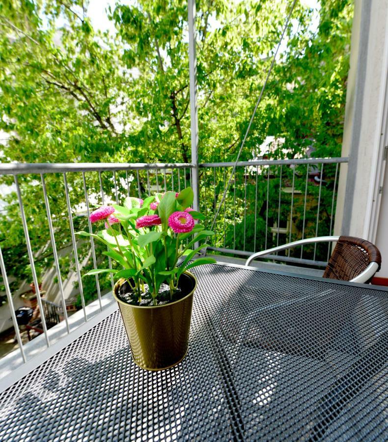 Apartament Charming With Balcony In Hip & Trendy Margareten *